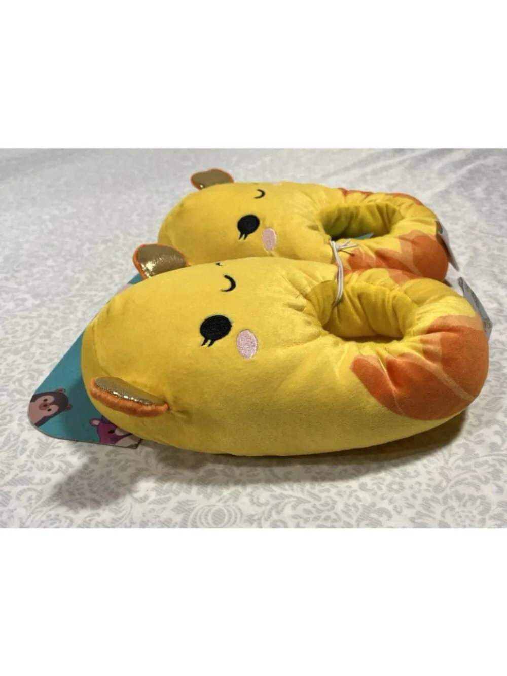 Squishmallow Bijan Dumbo Octopus Slippers Big Kids Size 2-3 KELLYTOY